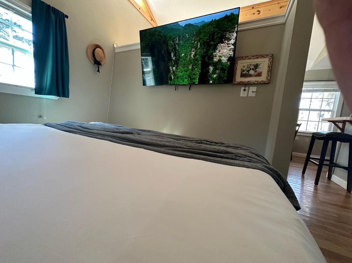 Luxury Smart Bungalow Fayetteville Εξωτερικό φωτογραφία